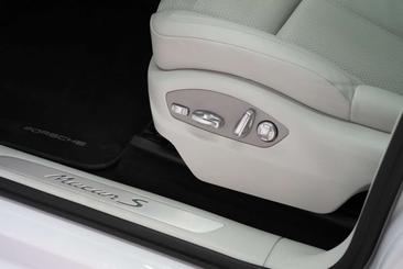 Porsche Macan Electrique S — photo 12