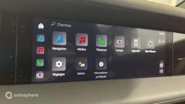 Porsche Taycan Turbo — photo 18