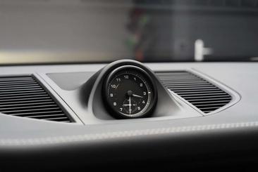 Porsche Macan Electrique S — photo 19