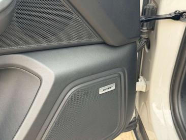 Porsche Macan Electrique S — photo 13