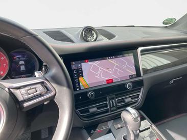 Porsche Macan Electrique GTS — photo 8