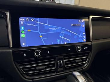 Porsche Macan Electrique Turbo — photo 14