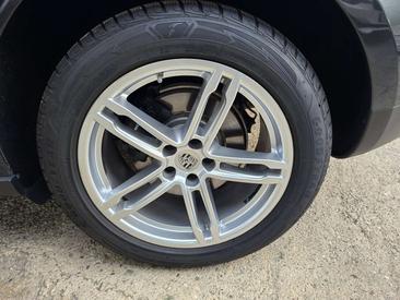 Porsche Macan Electrique Base — photo 29