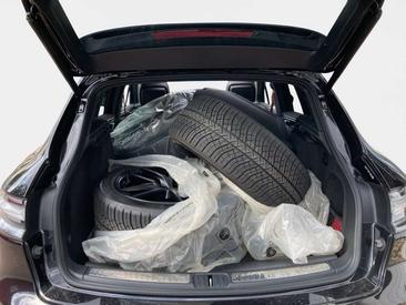 Porsche Macan Electrique GTS — photo 13