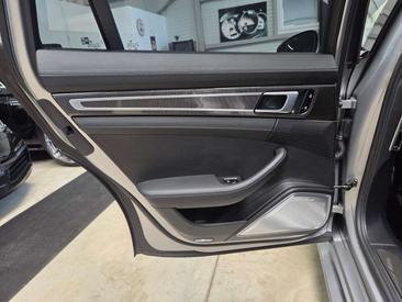 Porsche Panamera II GTS — photo 23