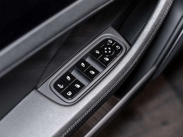 Porsche Panamera II E-Hybrid — photo 46