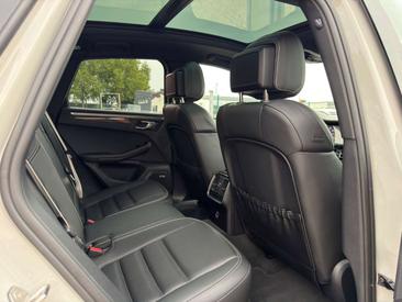 Porsche Macan Electrique S — photo 23