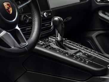 Porsche Macan Electrique Turbo — photo 15