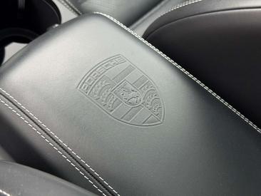 Porsche Macan Electrique S — photo 34