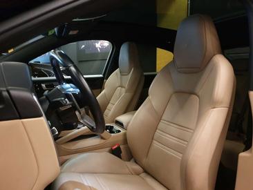 Porsche Cayenne III E-Hybrid — photo 11