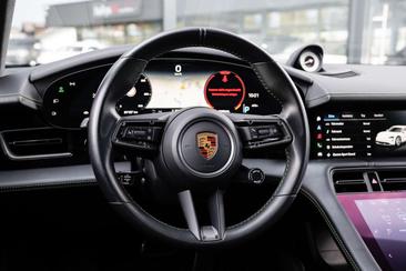 Porsche Taycan Turbo S — photo 11