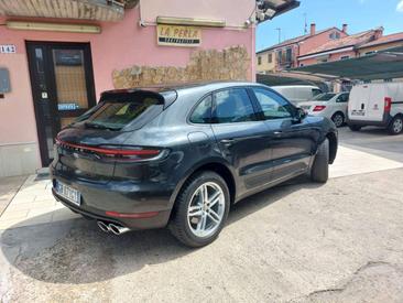 Porsche Macan Electrique Base — photo 48