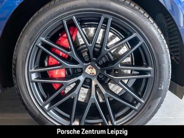 Porsche Macan Electrique GTS — photo 9