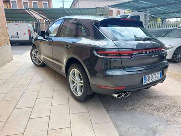 Porsche Macan Electrique Base — photo 50