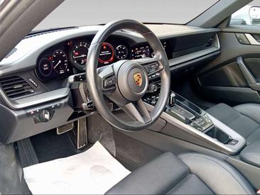 Porsche 992 I Carrera 4S — photo 7