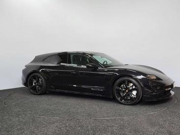 Porsche Taycan Turbo — photo 8