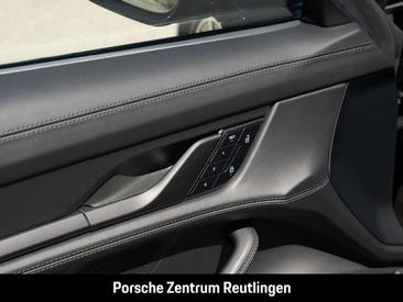 Porsche Taycan Black Edition — photo 18
