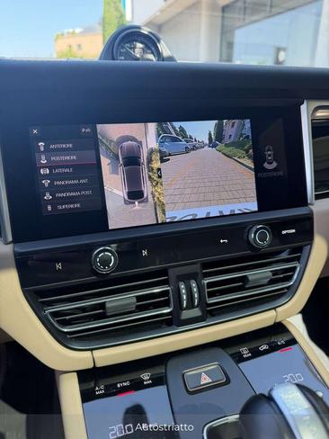 Porsche Macan Electrique Base — photo 7