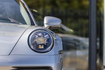 Porsche 992 II Carrera 4S — photo 4