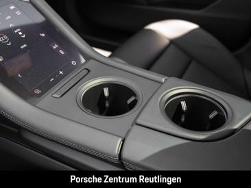 Porsche Taycan Black Edition — photo 31