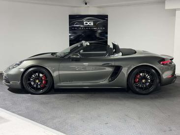 Porsche 718 Boxster GTS — photo 12