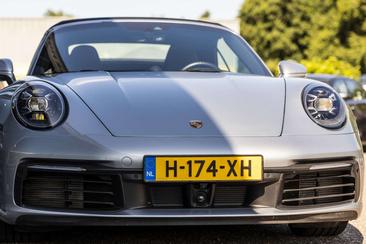 Porsche 992 II Carrera 4S — photo 12