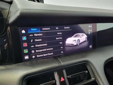 Porsche Taycan Turbo — photo 22