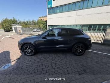 Porsche Macan Electrique Base — photo 20