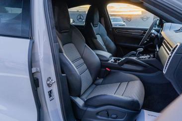Porsche Cayenne III E-Hybrid Platinum Edition — photo 20