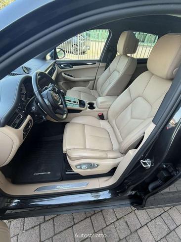Porsche Macan Electrique Base — photo 23