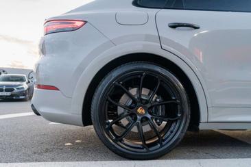 Porsche Cayenne III E-Hybrid Platinum Edition — photo 24