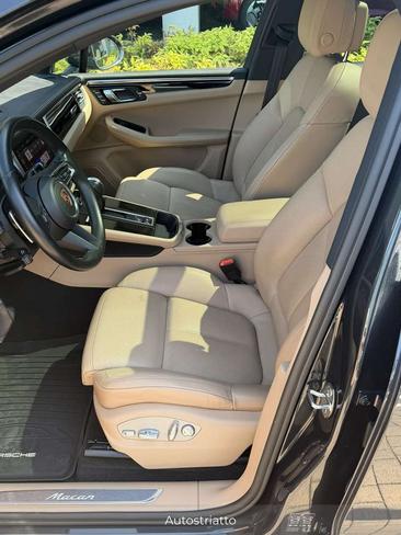 Porsche Macan Electrique Base — photo 27