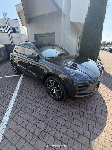 Porsche Macan Electrique Base — photo 29