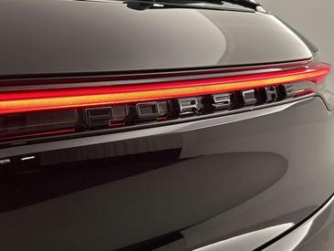Porsche Macan Electrique Base — photo 7
