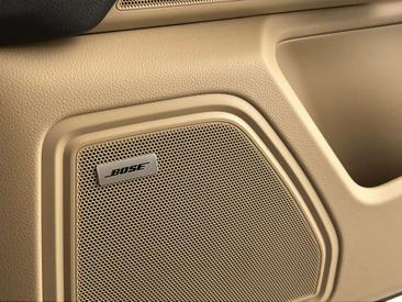 Porsche Macan Electrique Base — photo 9