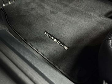 Porsche 718 Boxster GTS — photo 35
