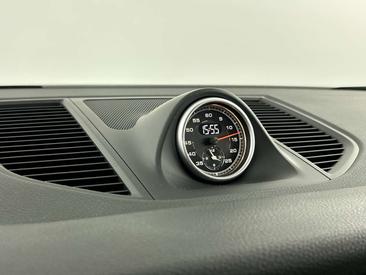 Porsche Macan Electrique Base — photo 12