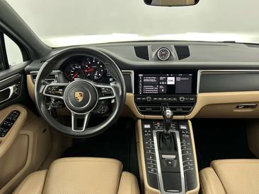 Porsche Macan Electrique Base — photo 19