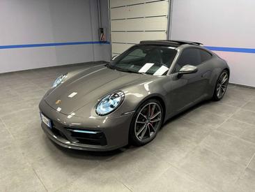 Porsche 992 II Carrera 4S — photo 2