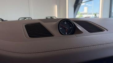 Porsche Cayenne III E-Hybrid — photo 21