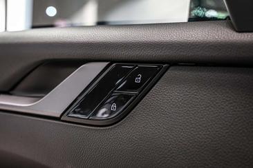 Porsche 992 I Carrera S — photo 38