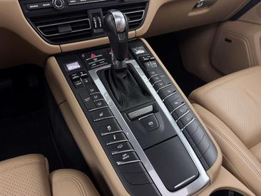 Porsche Macan Electrique Base — photo 27