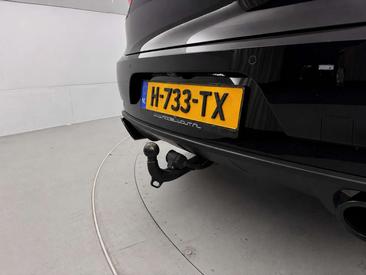 Porsche Macan Electrique Base — photo 32