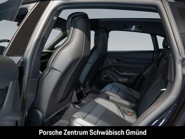 Porsche Taycan Black Edition — photo 7