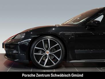 Porsche Taycan Black Edition — photo 14
