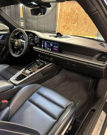 Porsche 992 I Carrera S — photo 12
