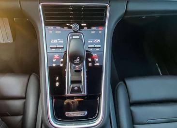 Porsche Panamera II GTS — photo 22