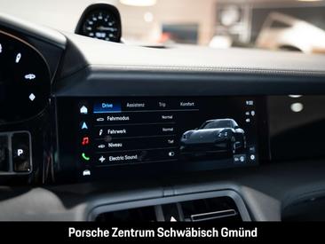 Porsche Taycan Black Edition — photo 32