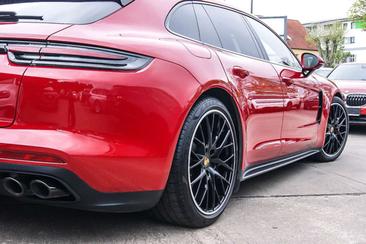 Porsche Panamera II GTS — photo 30