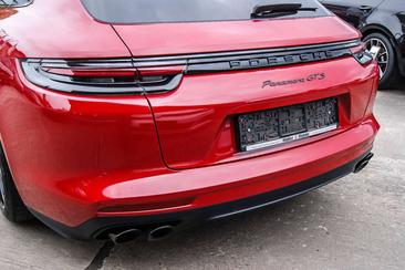 Porsche Panamera II GTS — photo 34